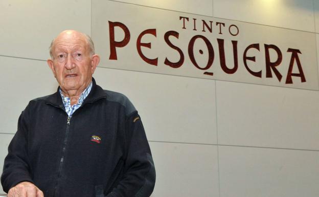 Citan a la mujer de Alejandro Fernández por la querella contra Tinto Pesquera