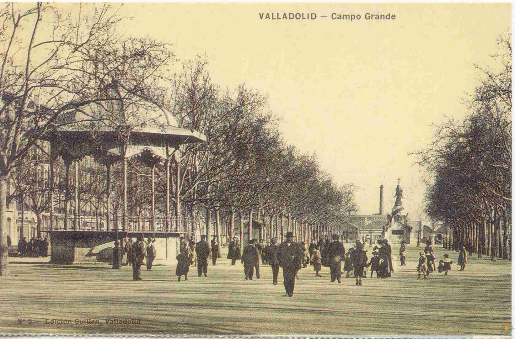 Paseo de la Acera de Recoletos con templete.