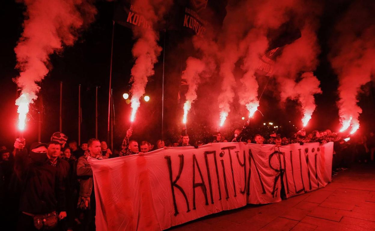 Protesta en Minsk contra la 'Fórmula Steinmeier'.