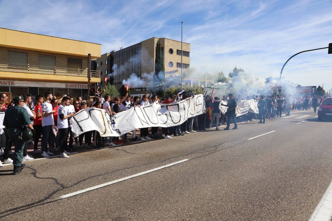 Los jugadores del Salamanca CF UDS y Unionistas. 