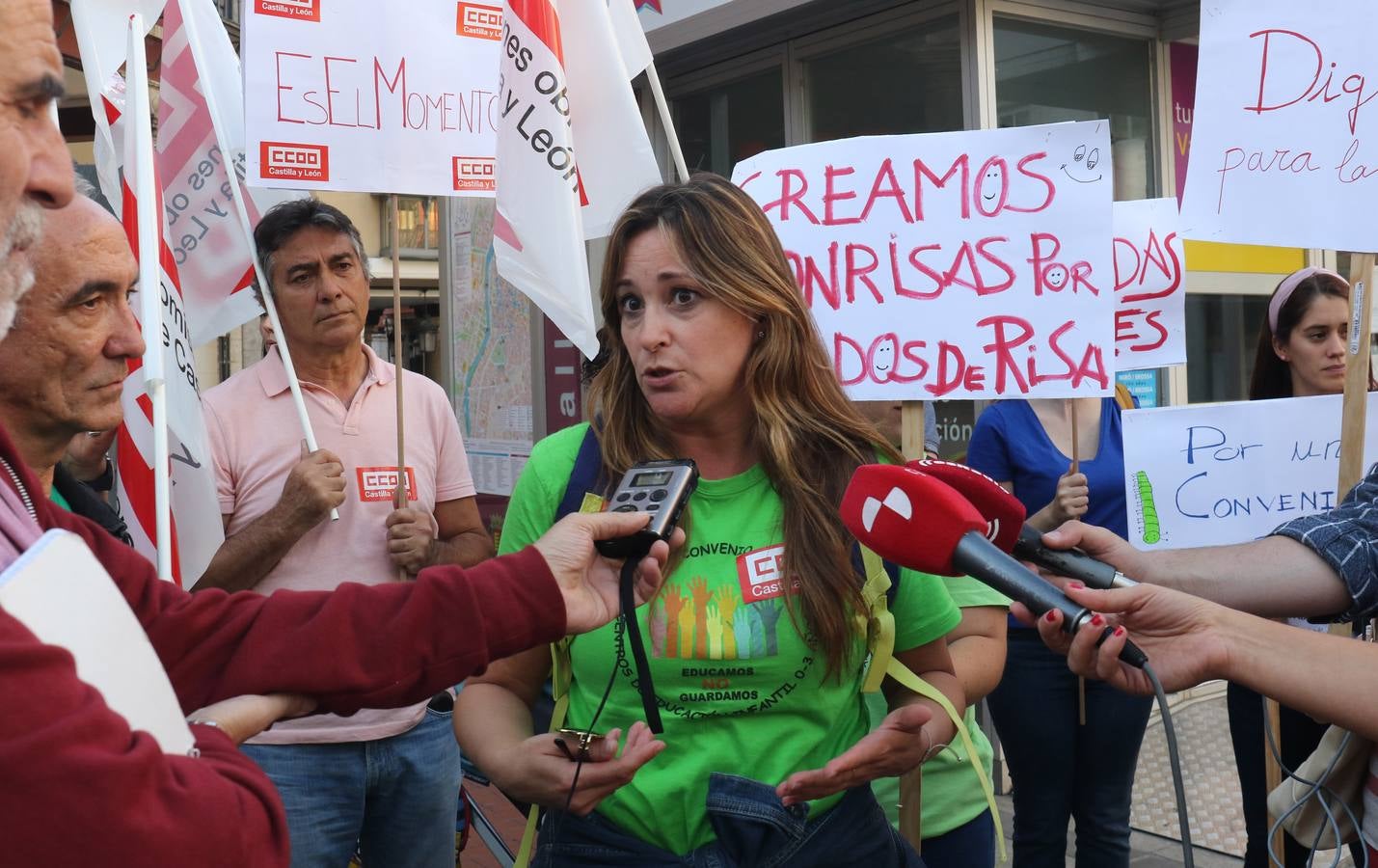 Reivindican su labor bajo el lema «educamos, no guardamos»