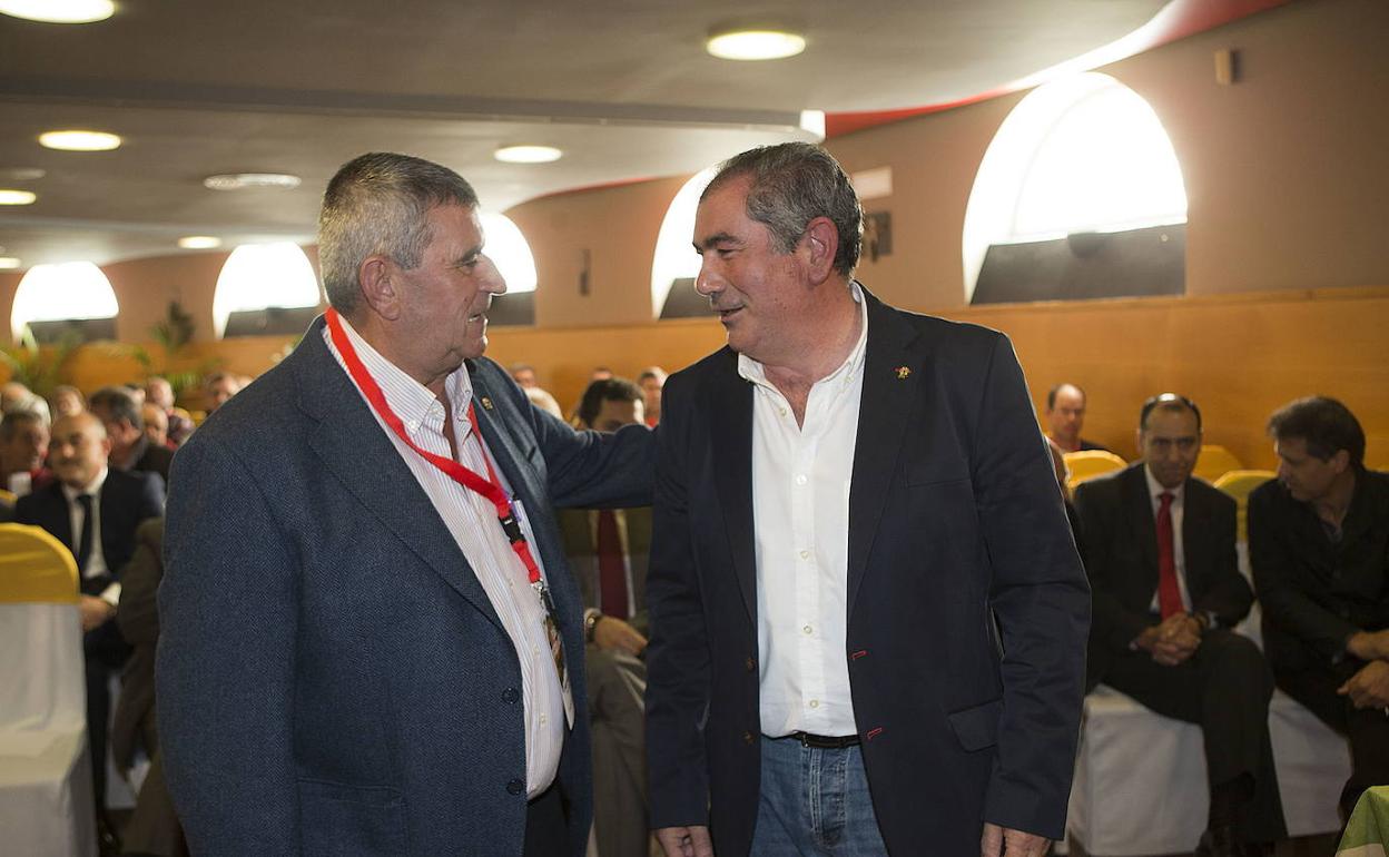 El secretario general de la Unión de Pequeños Agricultores, Lorenzo Ramos, y el secretario general de UPA Zamora, Aurelio González. 