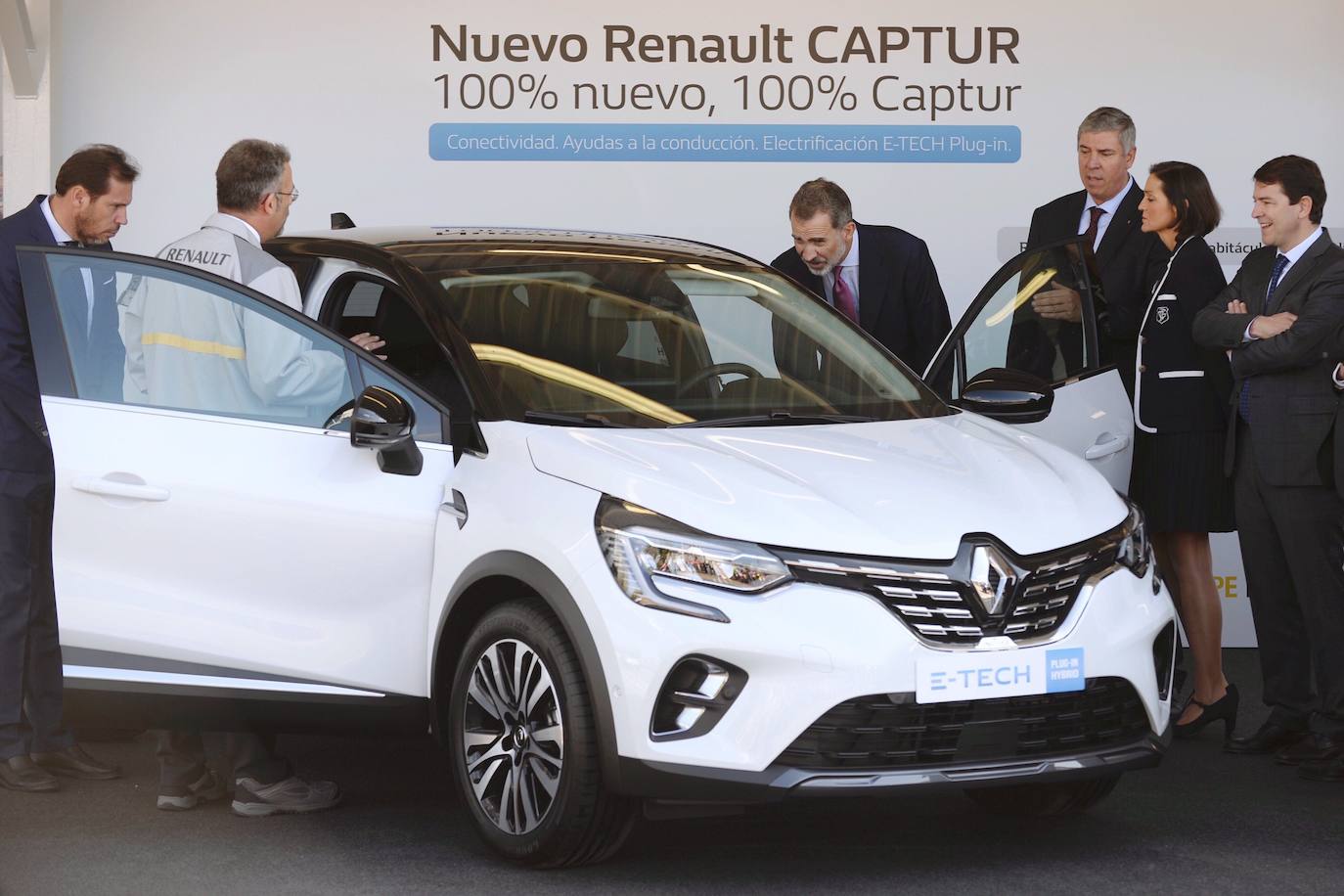 Fotos: El Rey Felipe VI visita la factoría de carrocería y montaje de Renault Valladolid