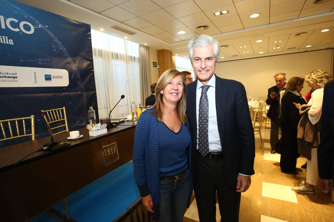 Fotos: Suárez Illana abre el Foro Económico en Salamanca