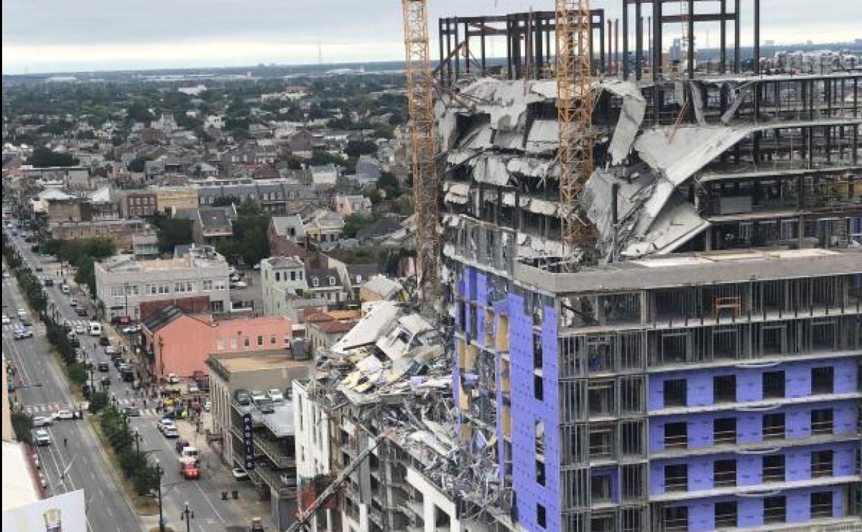 Un hotel se derrumba en Nueva Orleans dejando un muerto y tres desaparecidos