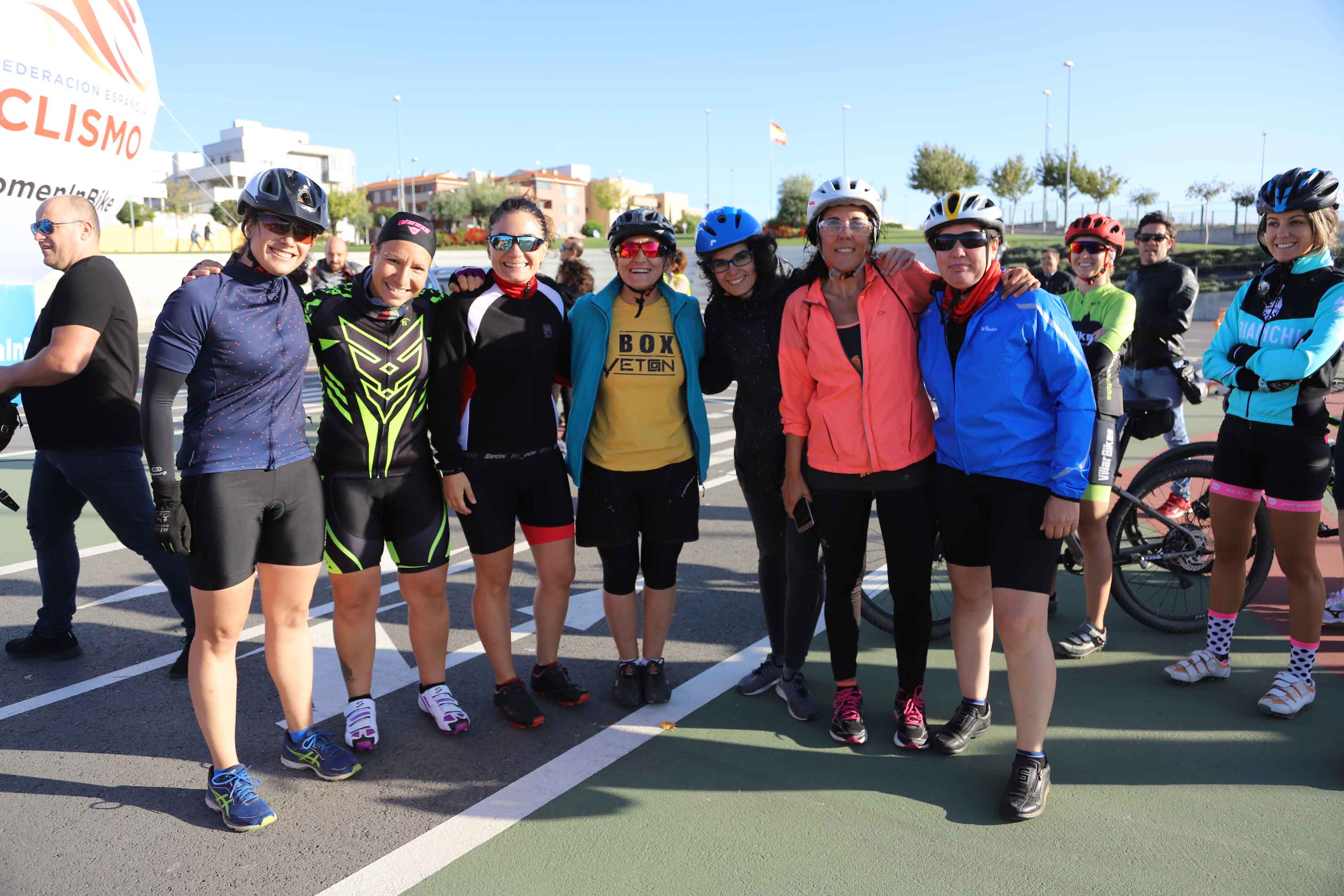 Fotos: Quedada Women in Bike en Carbajosa de la Sagrada (Salamanca)