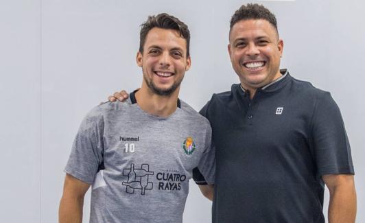 Óscar Plano y Ronaldo Nazário. 