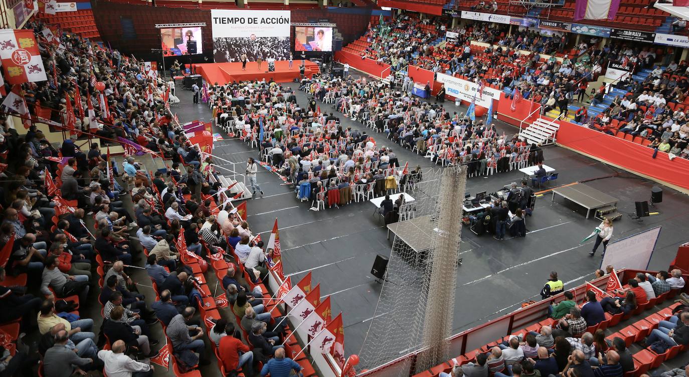 2.400 delegados sindicales de UGT de toda España se dan cita en el Polideportivo Huerta del Rey de Valladolid. 