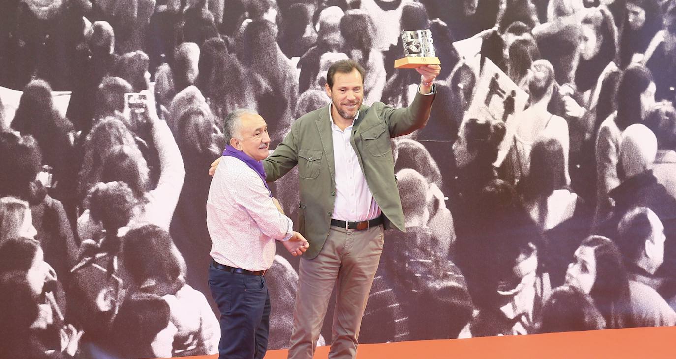 2.400 delegados sindicales de UGT de toda España se dan cita en el Polideportivo Huerta del Rey de Valladolid. 