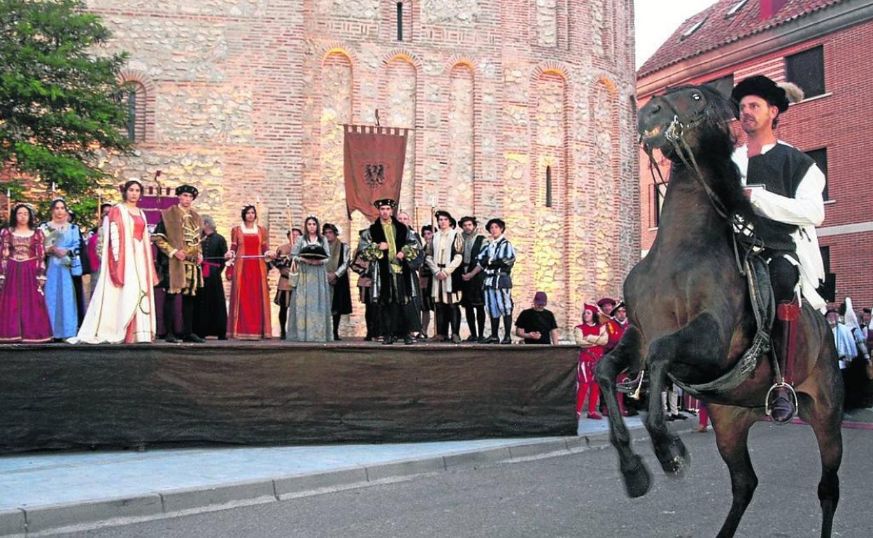 Fiesta histórica 'Corazón de un imperio' de Mojados.