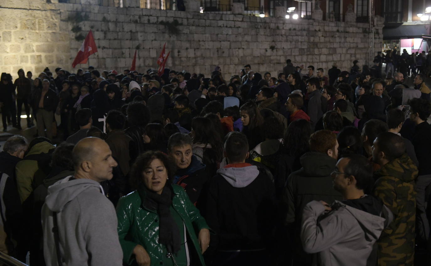 Manifestaciones en contra y a favor de los disturbios en Cataluña a raíz de la sentencia del procés