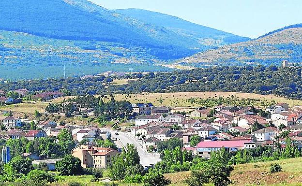 Panorámica de Cerezo de Abajo y su entorno. 