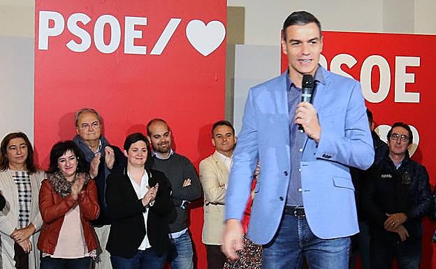 Pedro Sánchez, durante el acto de precampaña celebrado en La Alhóndiga de Segovia.