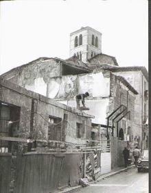 Imagen secundaria 2 - Arriba, barrio de Girón. Debajo, visita institucional con Girón a la izquierda y, al fondo, Huerta del Rey. Abajo a la derecha, calle San Martín. 