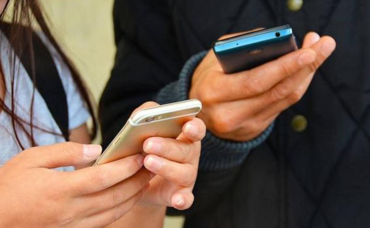 La estafa se recibe a través de un mensaje.