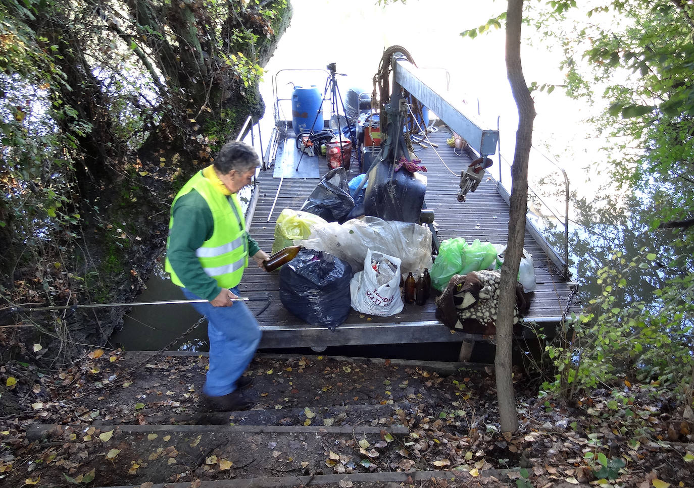Limpieza de la senda del Pisuerga. 