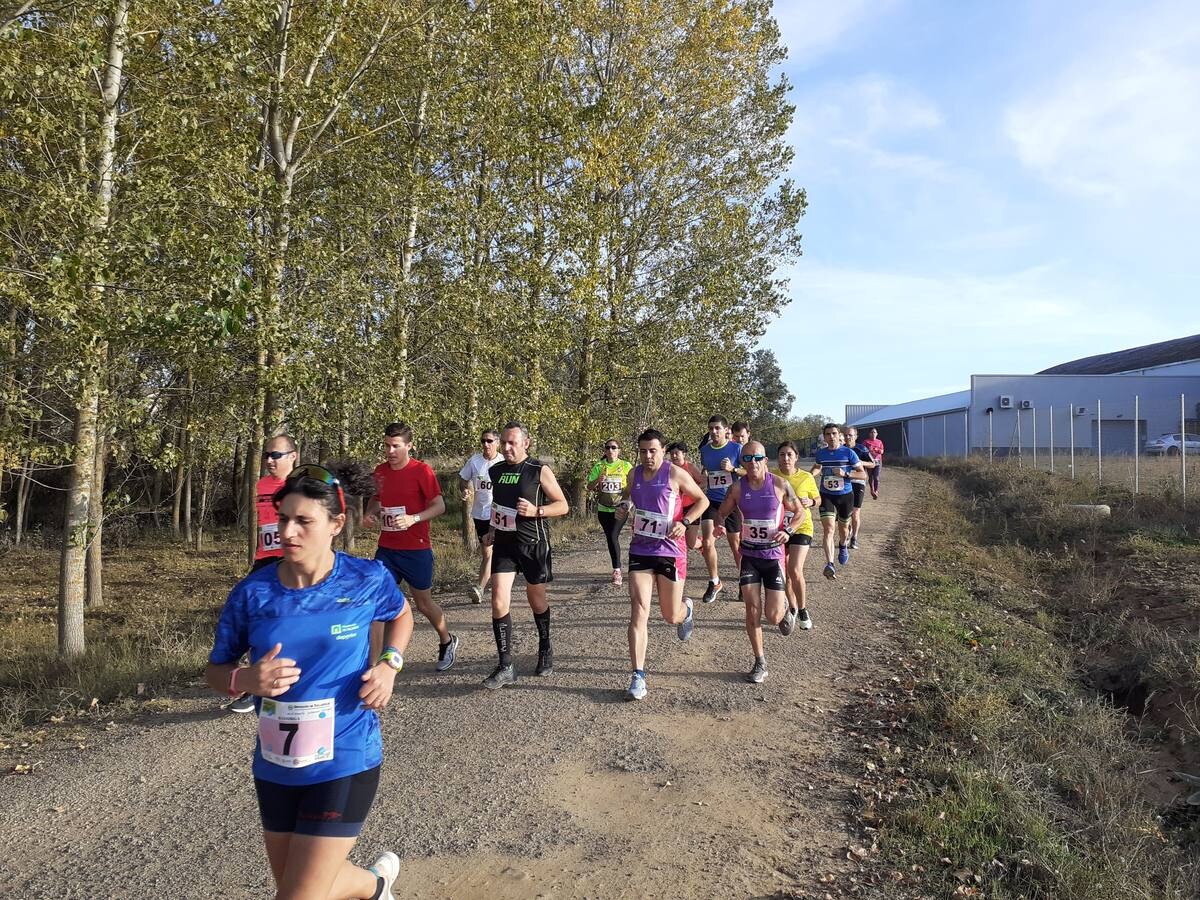 Carrera Corriendo entre viñas en Mayorga (Valladolid).