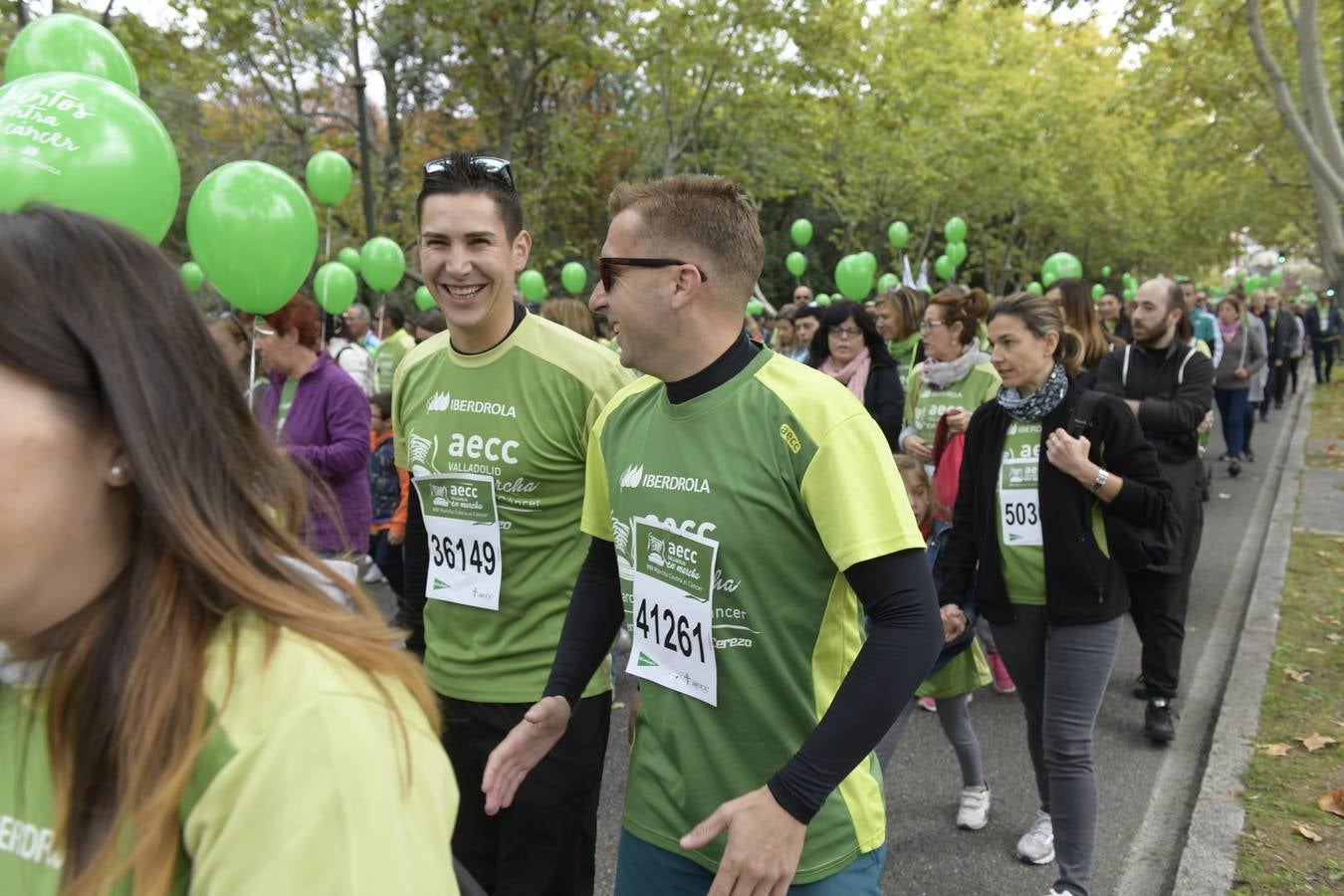 Participantes de la marcha contra el cáncer. 