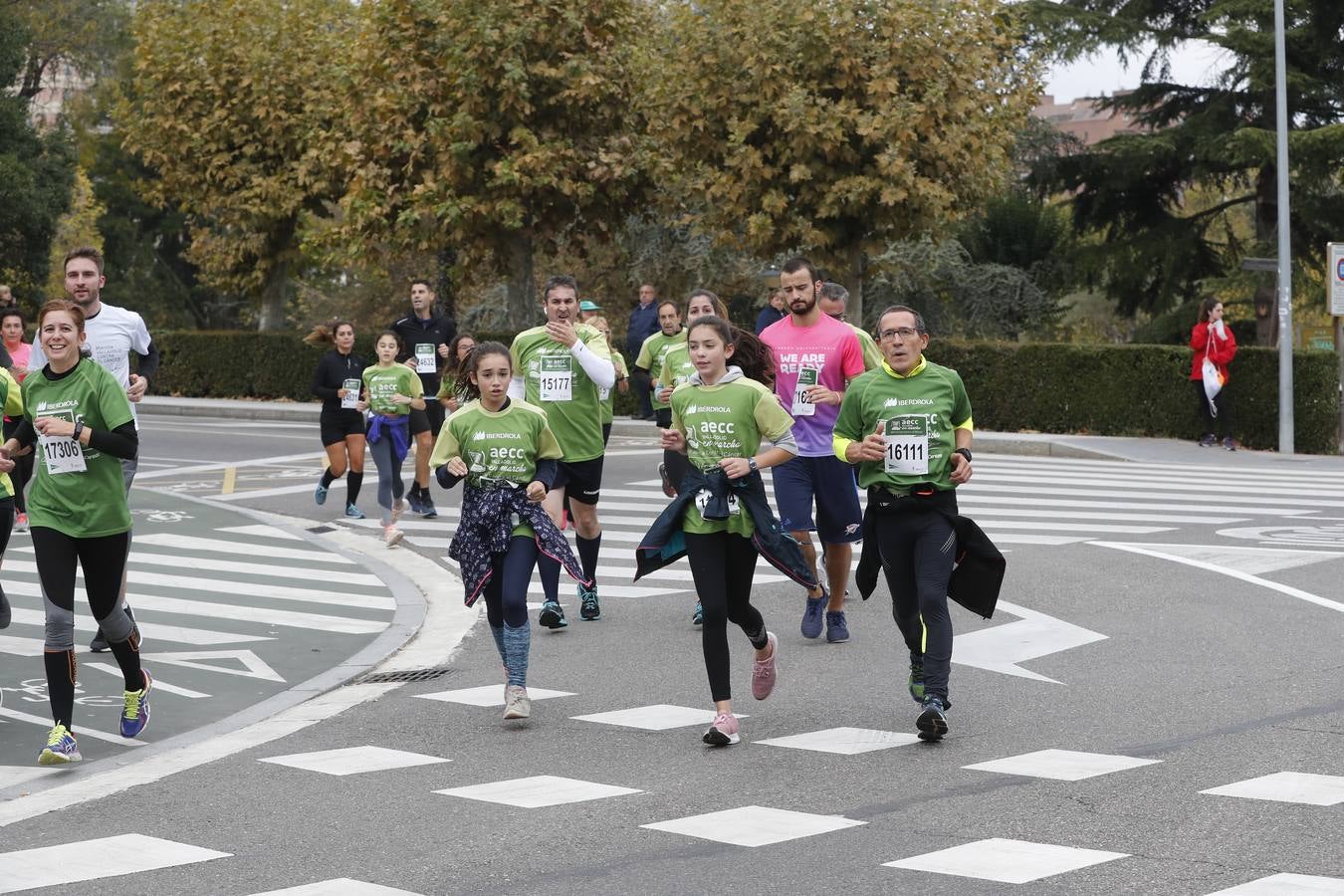 Participantes de la marcha contra el cáncer. 