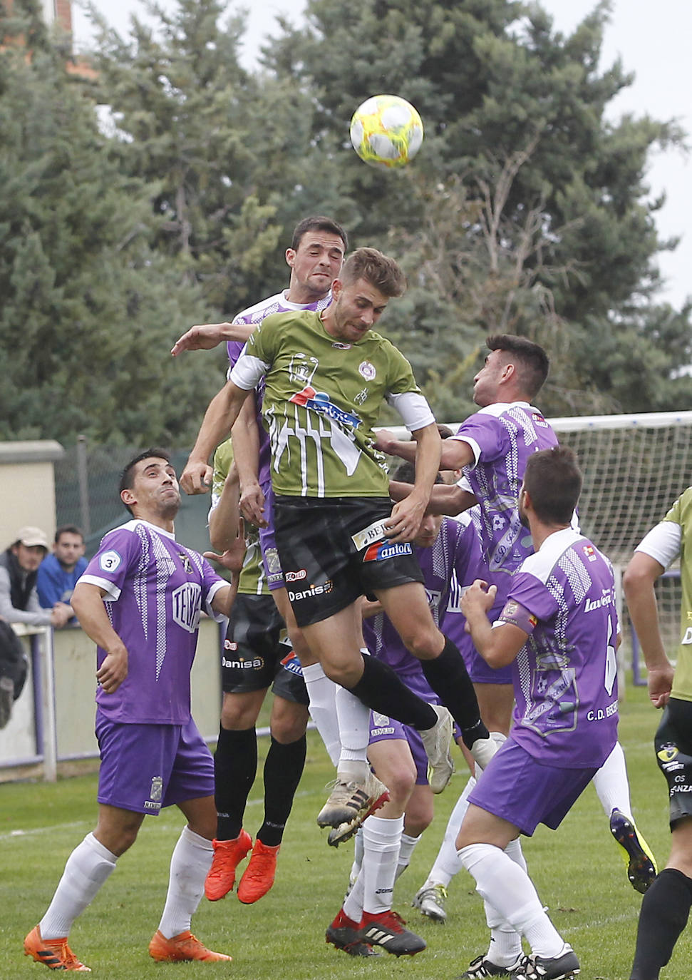 El derbi disputado en Becerril dió la victoria al Cristo. 