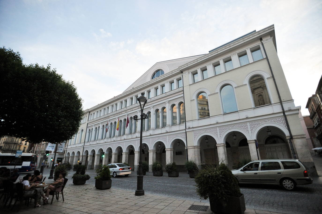 Fachada del Teatro Calderón de Valladolid.