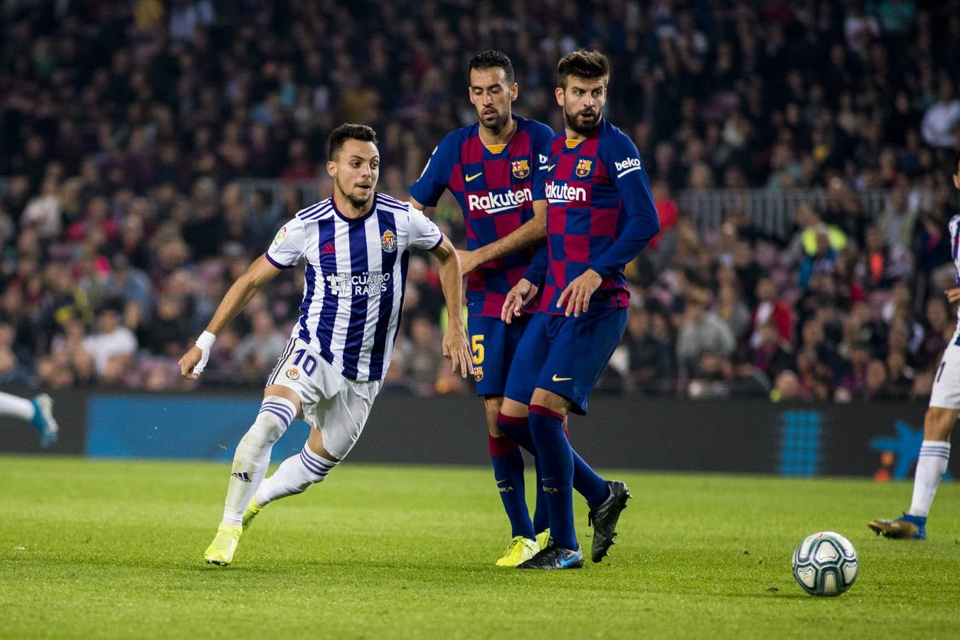 Lenglet adelantó al Barça y Olivas empató, pero Vidal rompió de nuevo el marcador y Messi hizo el tercero de falta directa para sumar el cuarto a pase de Rakitic y dar el quinto a Suárez