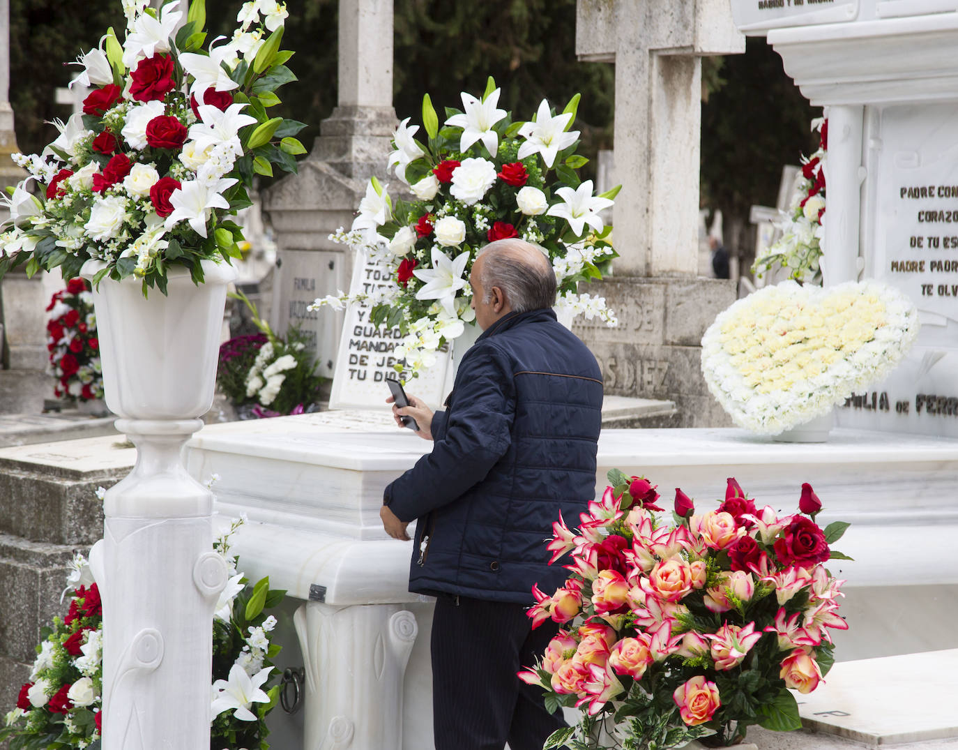 El cementerio del Carmen el Día de Todos los Santos. 