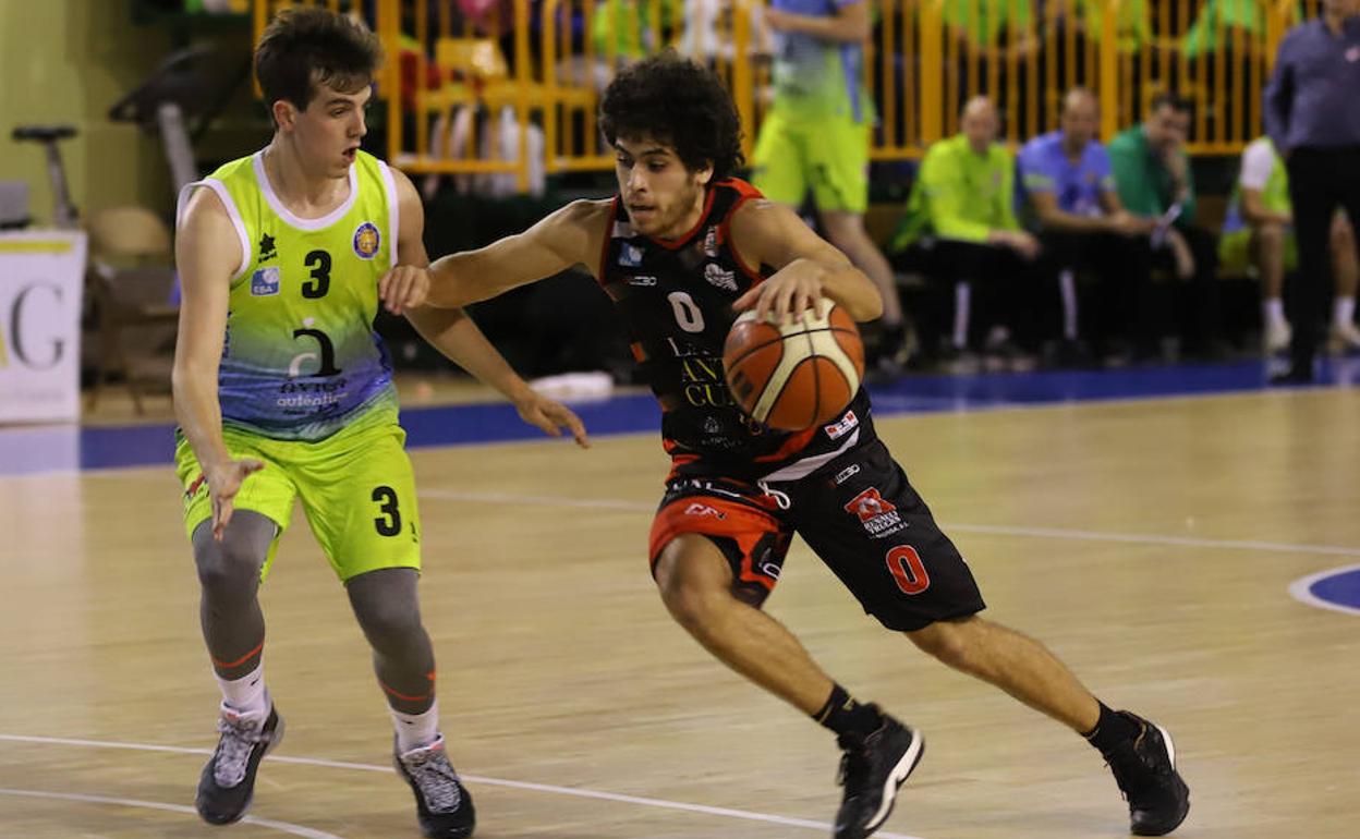 Pau Monroig, en un partido previo. 