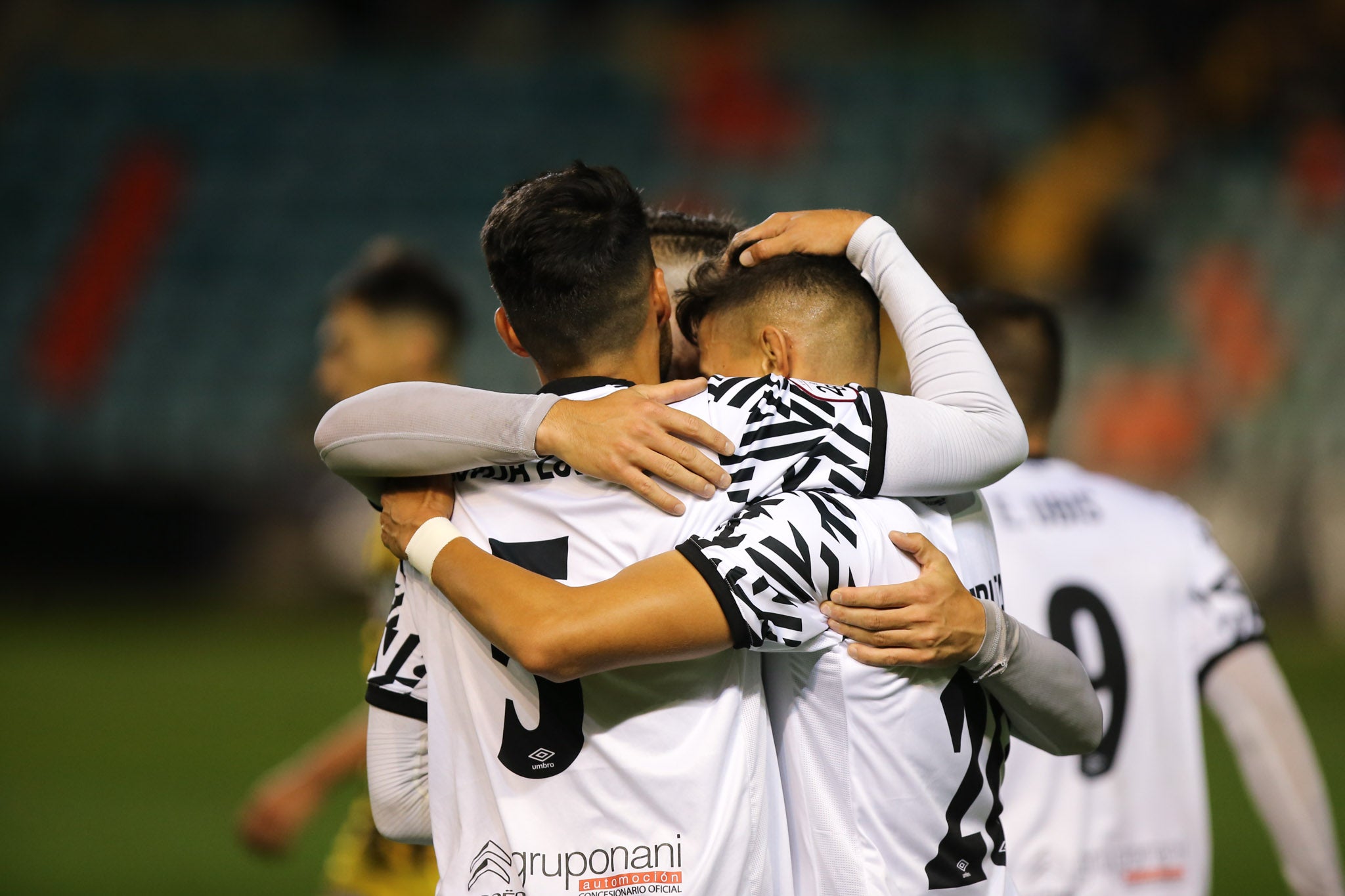 El Salamanca CF UDS contra el Barakaldo CF.