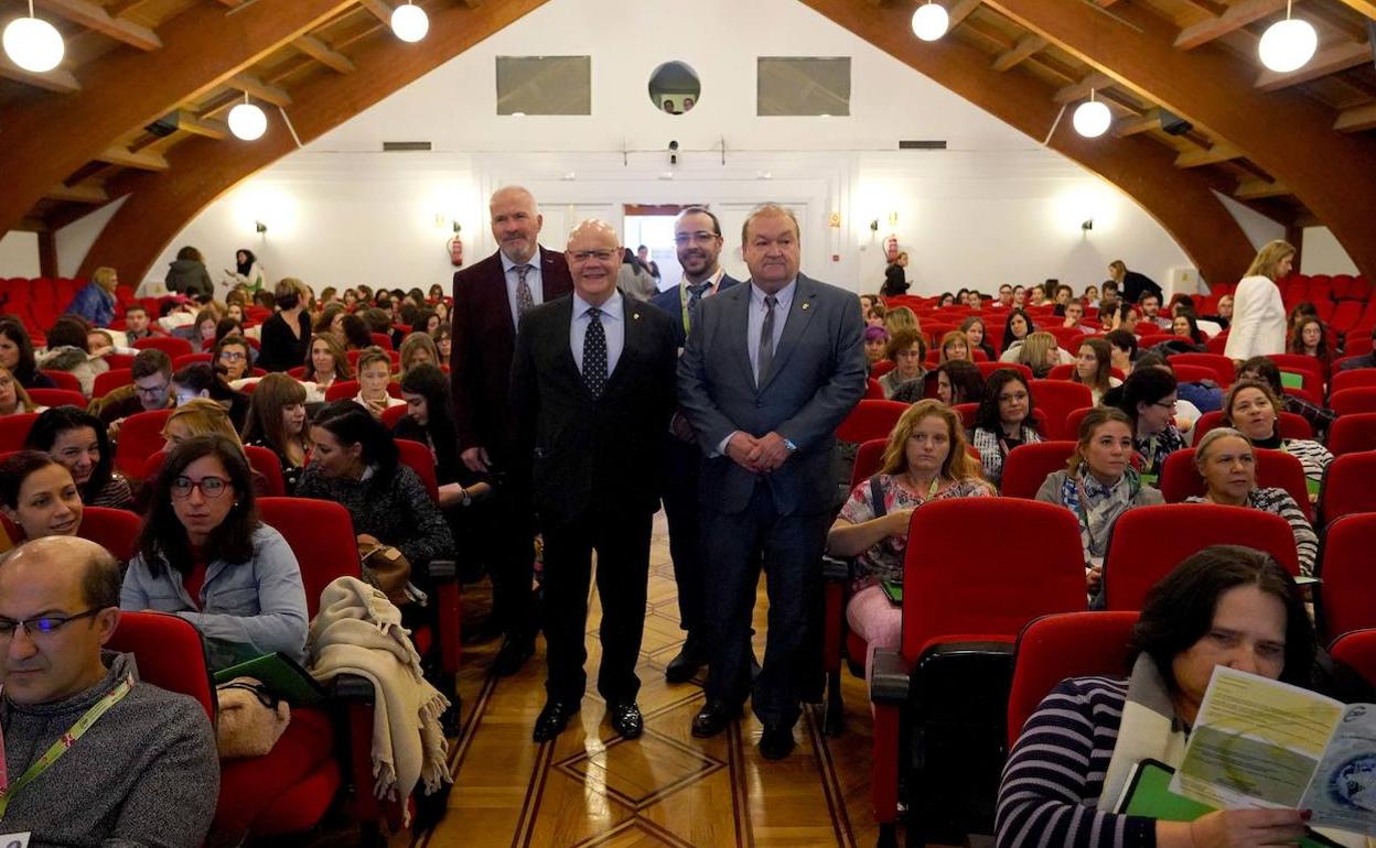 El presidente del Sector Nacional de Sanidad de CSIF, Javier Martínez; el responsable de Sanidad del sindicato, Juan Carlos Gutiérrez Rodilla; el coordinador del evento, Enrique Vega y el presidente autonómico de CSIF, Carlos Hernández en la inauguración del I Congreso Nacional de Enfermería de Valladolid. 