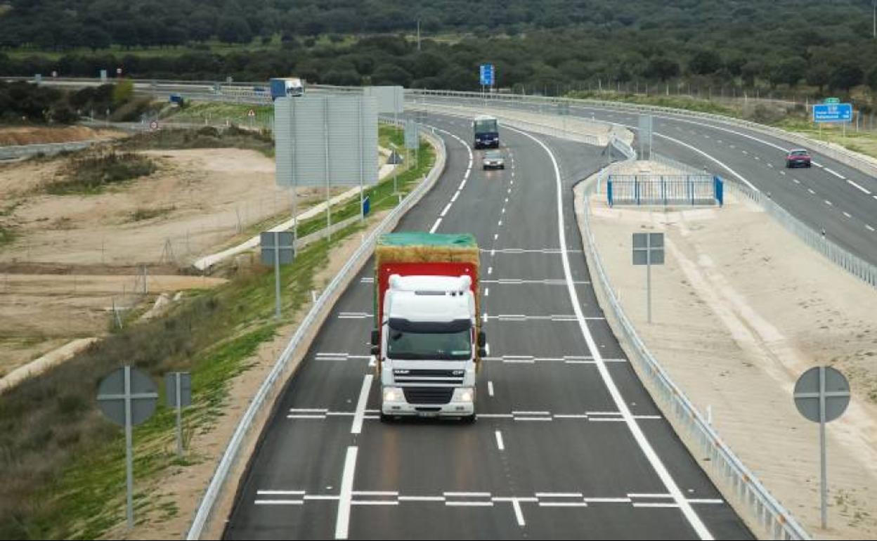 Tramo de la autovía abierto en el día de ayer en Fuentes de Oñoro.