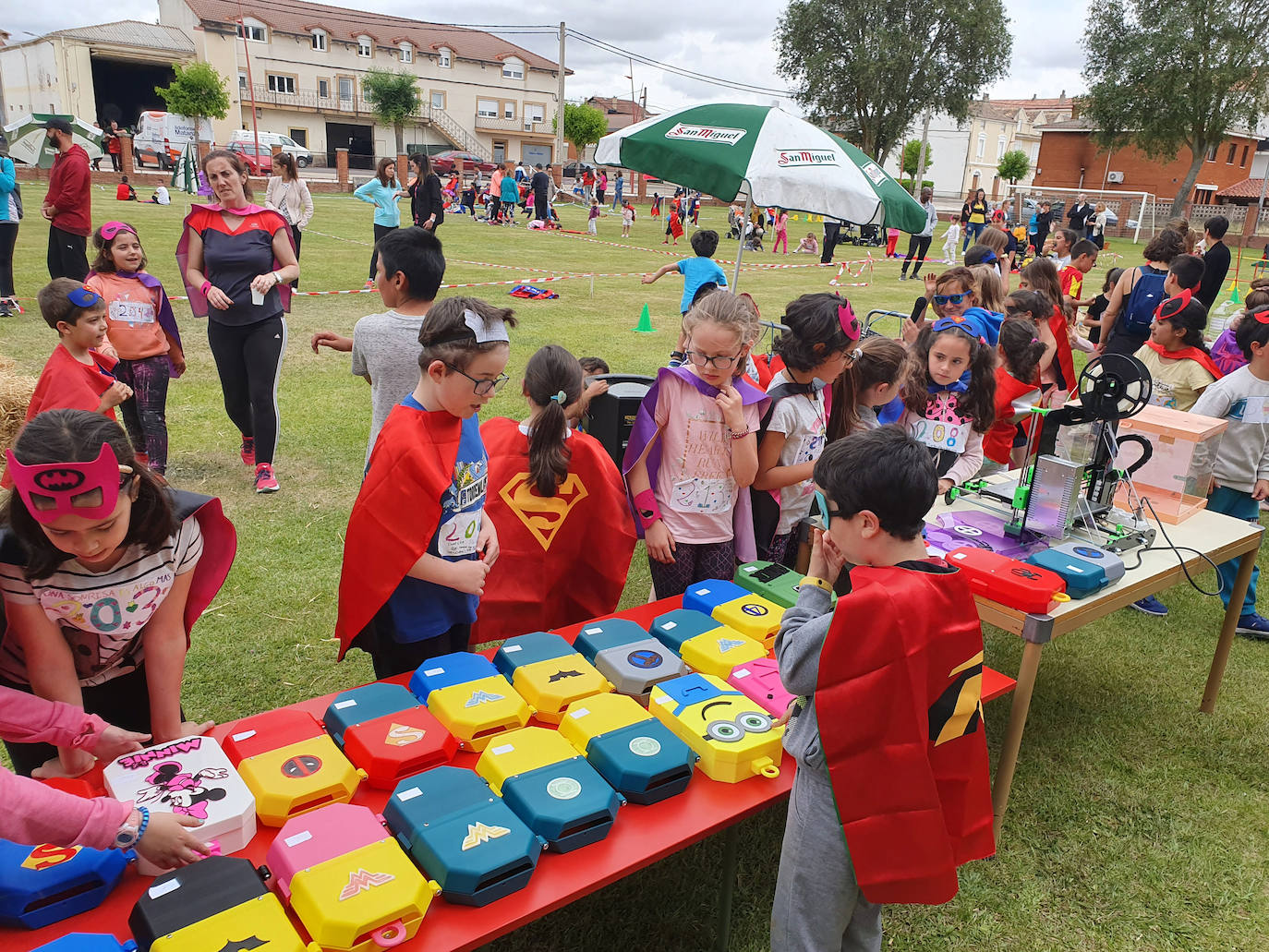 Los alumnos del Colegio Nuestra Señora de la Piedad (Palencia) han sido galardonado en los Premios Francisco Giner de los Ríos. 