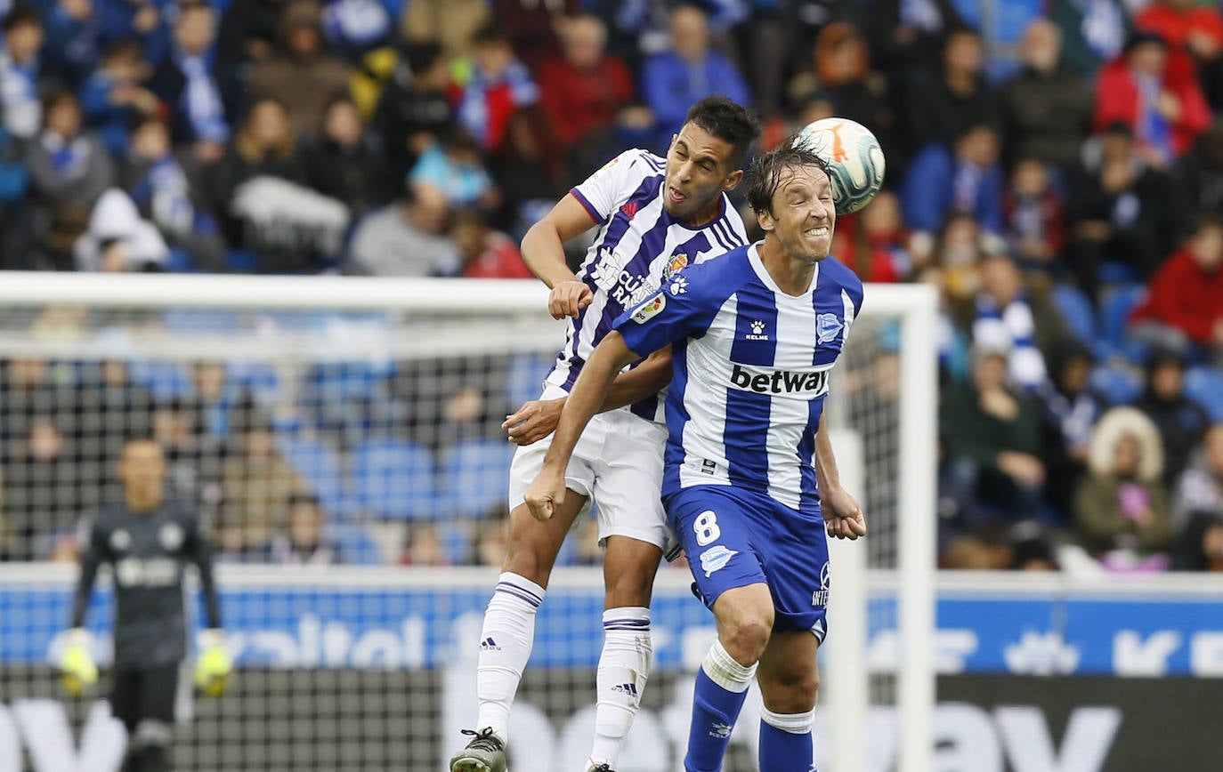 El Real Valladolid pierde de forma contundente en Mendizorroza. 