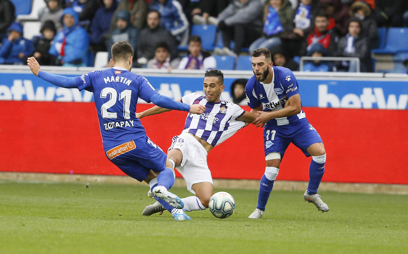 El Real Valladolid pierde de forma contundente en Mendizorroza. 