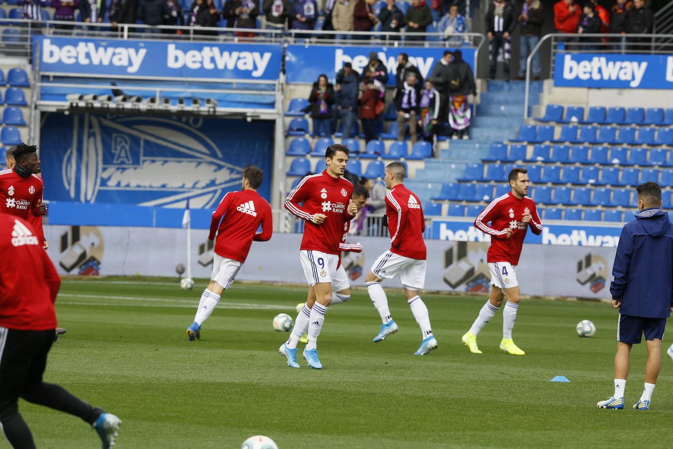 El Real Valladolid perdió de forma contundente en Mendizorroza. 