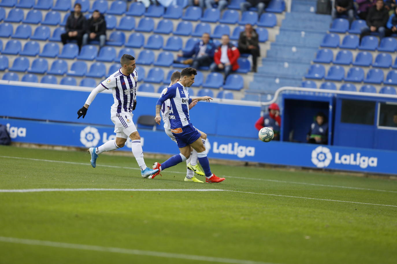 El Real Valladolid perdió de forma contundente en Mendizorroza. 