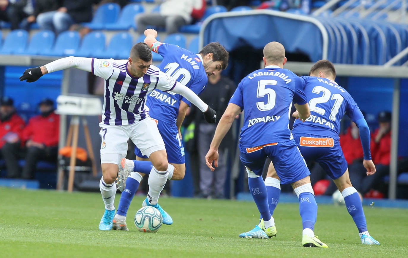 El Real Valladolid perdió de forma contundente en Mendizorroza. 