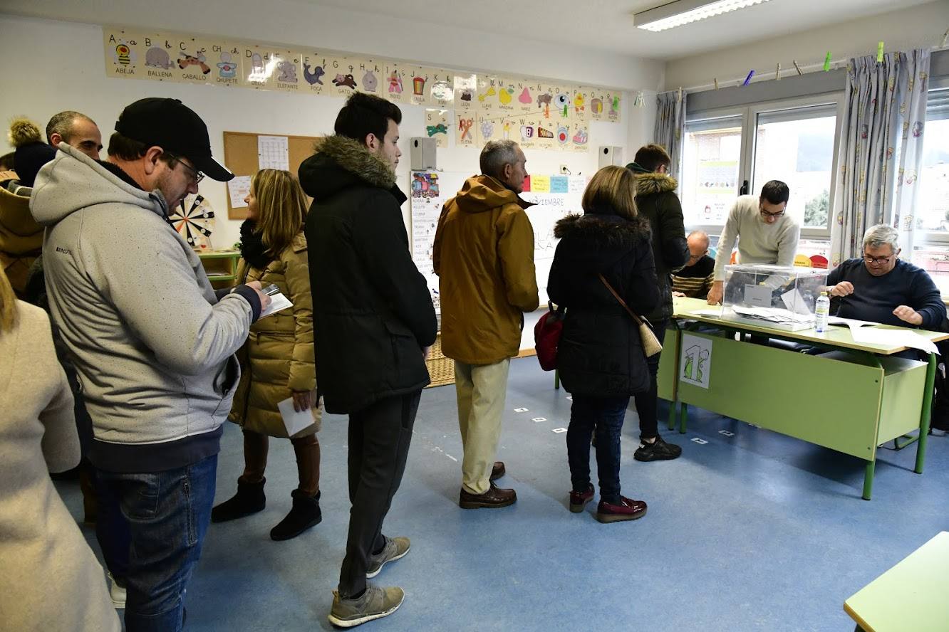 Votaciones en la provincia de segovia. Corresponsales de El Norte de Castilla