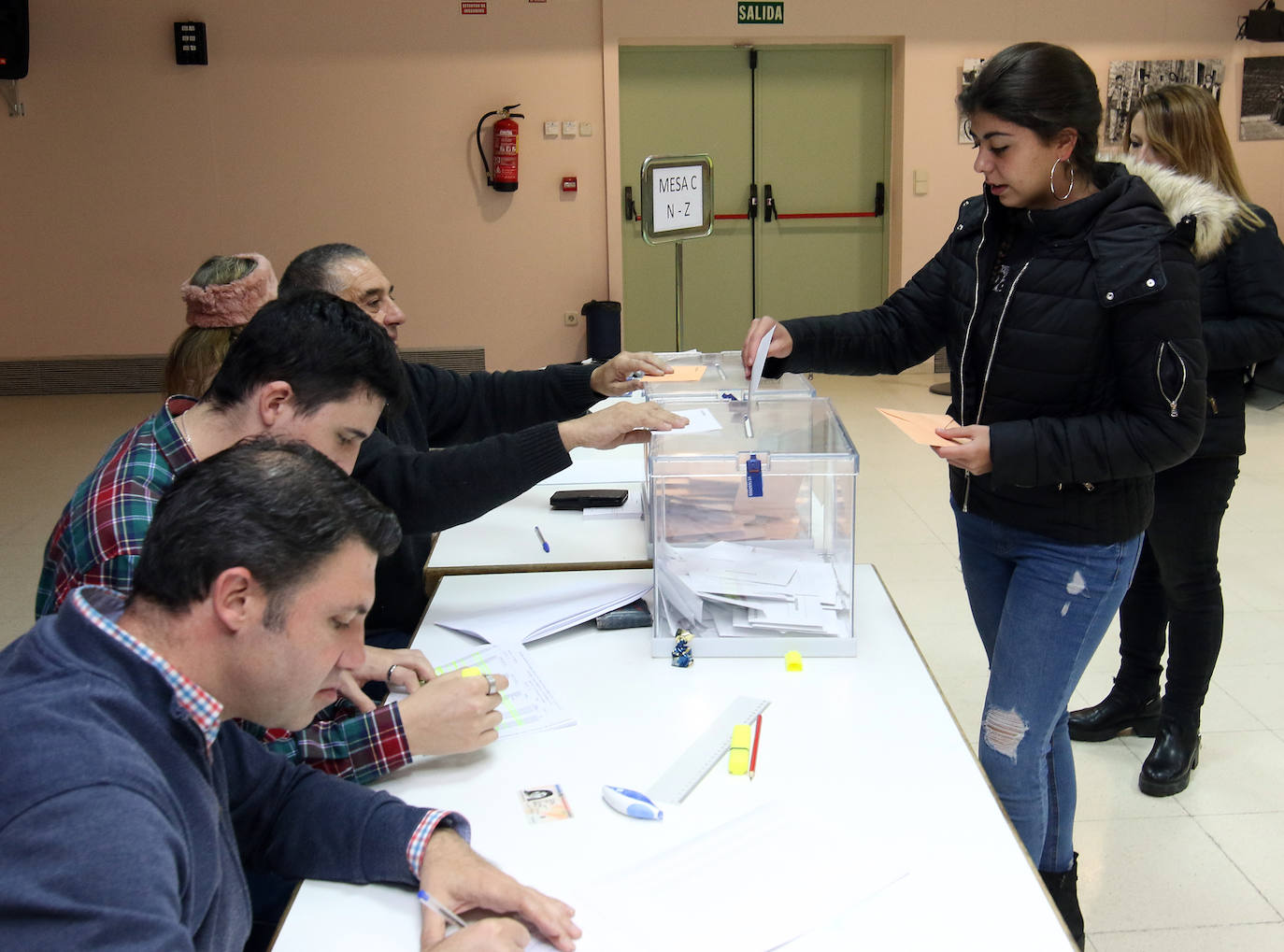 Votaciones en Palazuelos de Eresma y La Granja 