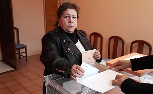 La candidata de Unidas Podemos al Senado, María Dolores Carreras. 