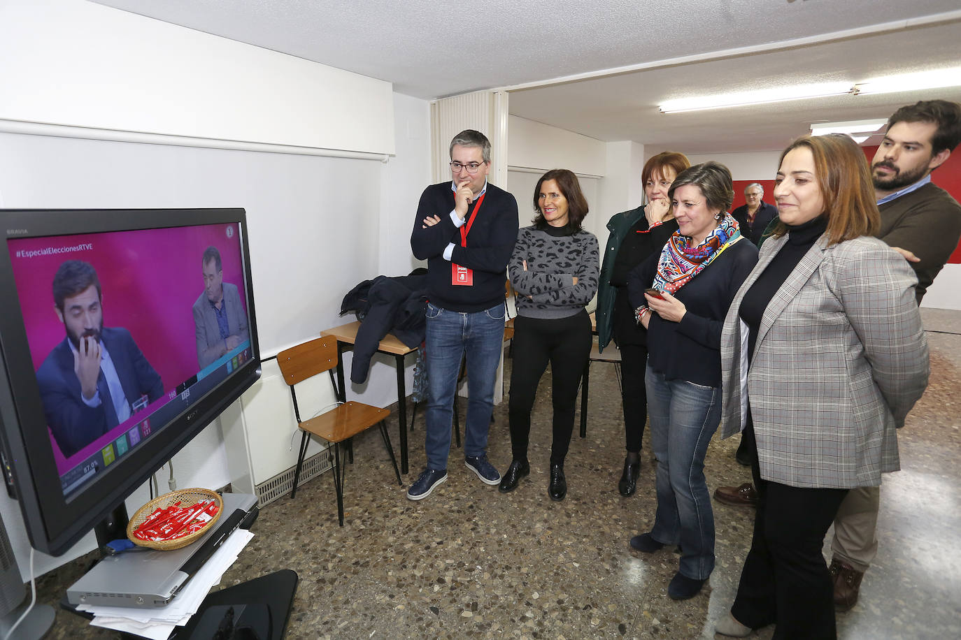 ¿Cómo viven los partidos la noche electoral en Palencia?