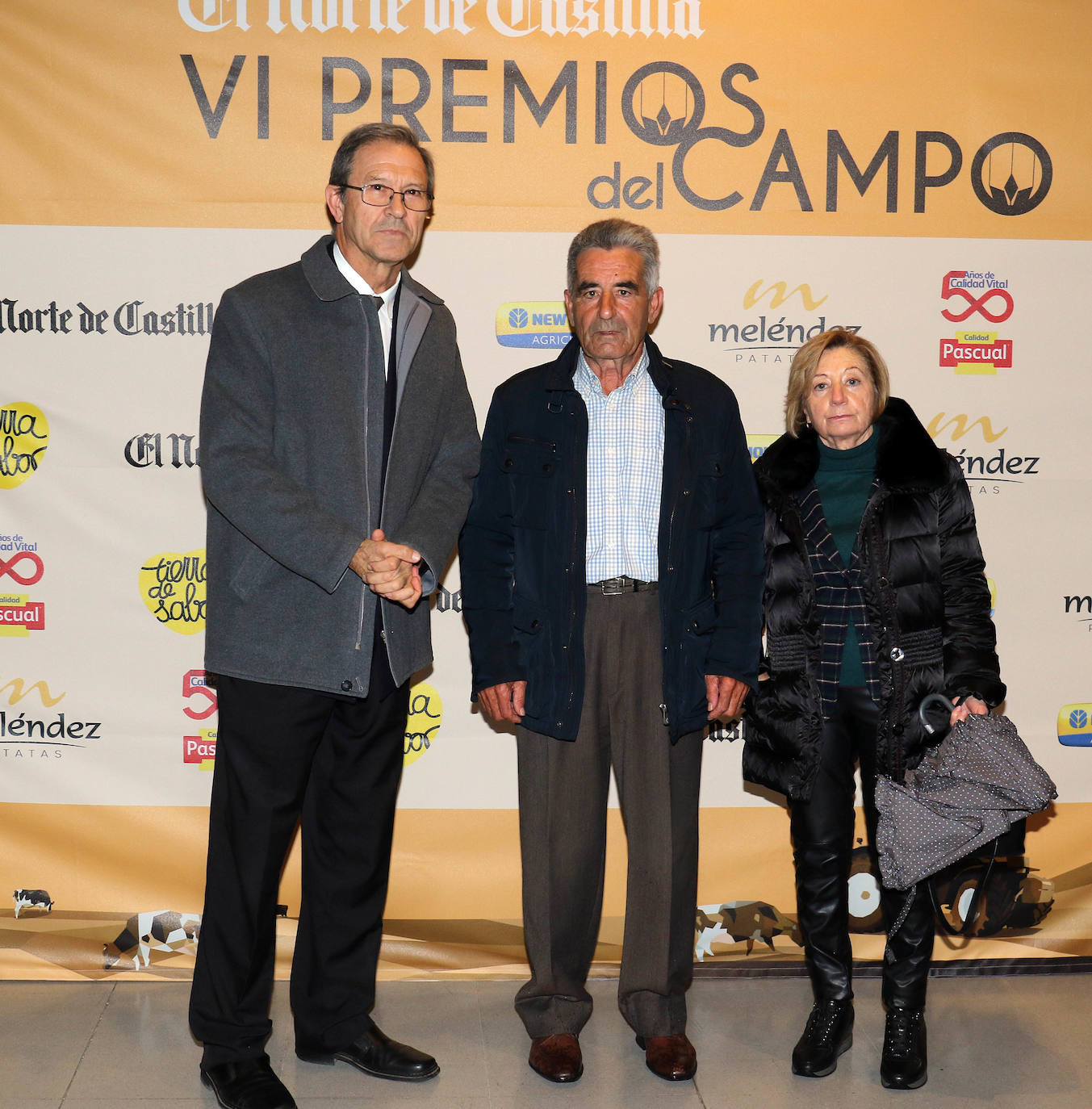 El director del internado La Santa Espina Alberto García Arteaga, Rafael Centeno (padre de Eduardo Centeno) e Inés Centeno (tía de Eduardo Centeno).