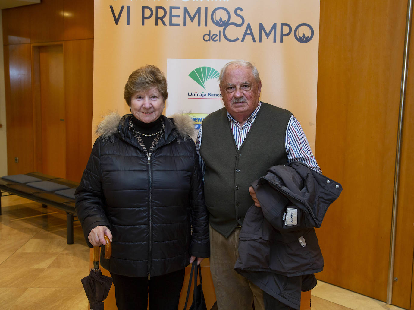 Los ganadores del sorteo Club OnPlus, Carmen Vázquez y Andrés Aguilar.