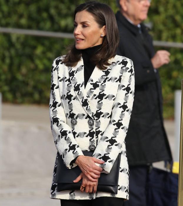 Letizia antes de subir al avión que les llevaría a Cuba.