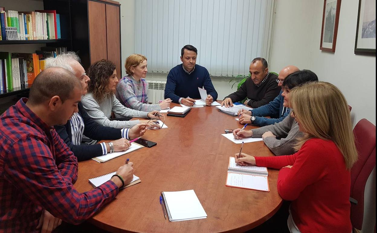 El director provincial, reunido con el equipo de Programas.