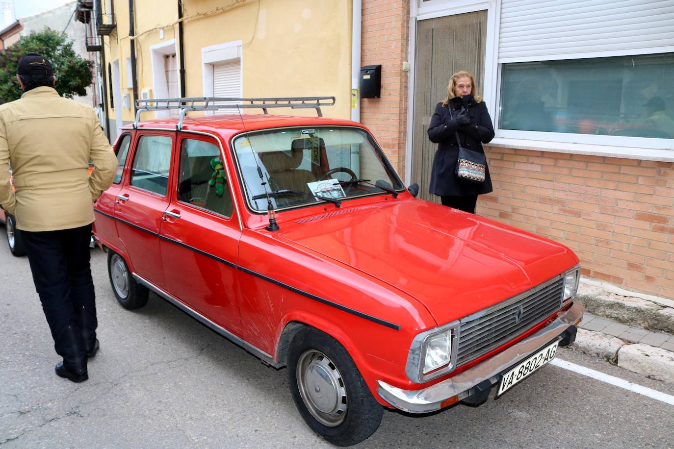 Concentración de coches en Cevico de la Torre. 