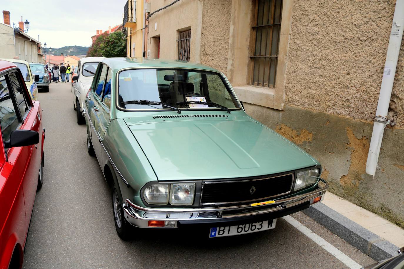 Concentración de coches en Cevico de la Torre. 