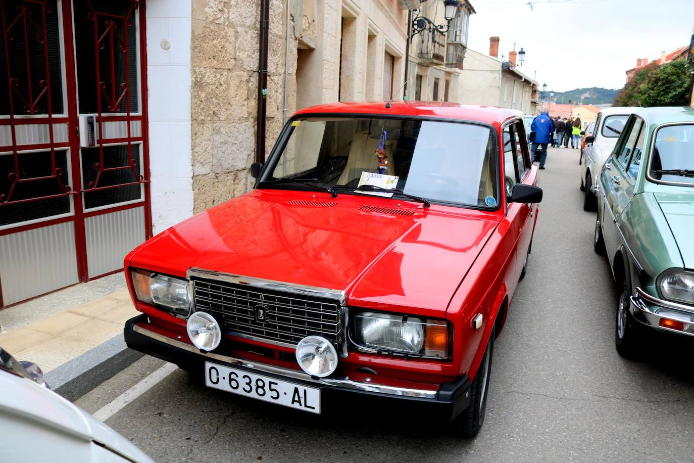 Concentración de coches en Cevico de la Torre. 