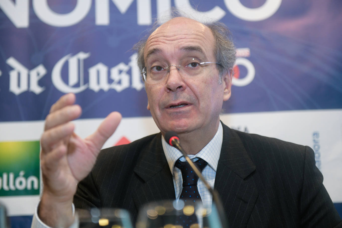 Cirus Andreu, el presidente ejecutivo de Sabadell Asset Management (gestión de activos), protagoniza este jueves el Foro Económico de El Norte de Castilla con la ponencia '¿Cómo encontrar rentabilidad en un mundo de tipos de interés bajo cero?' en el Vincci Frontaura de Valladolid