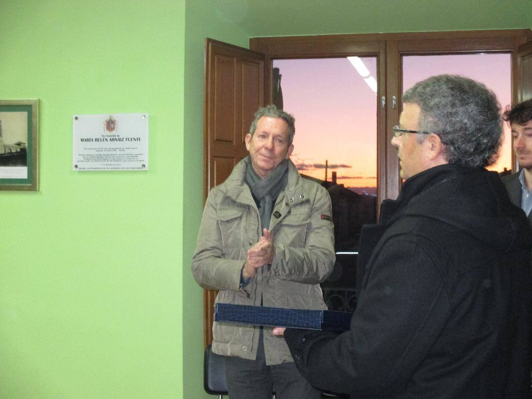 El presidente Juan Antonio Redondo, su mujer y Rubén Maeso durante el Sorte de la Copa del Rey. 